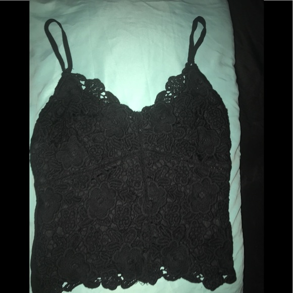 Rainbow Tops - Black Crotchet Crop Top 😍